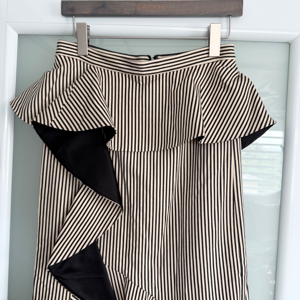 Alice + Olivia Midi Skirt - Picture 3 of 7
